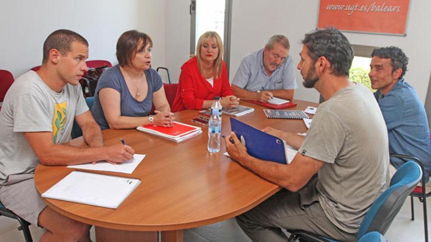 La reunión tuvo lugar en la sede de UGT de Ibiza.