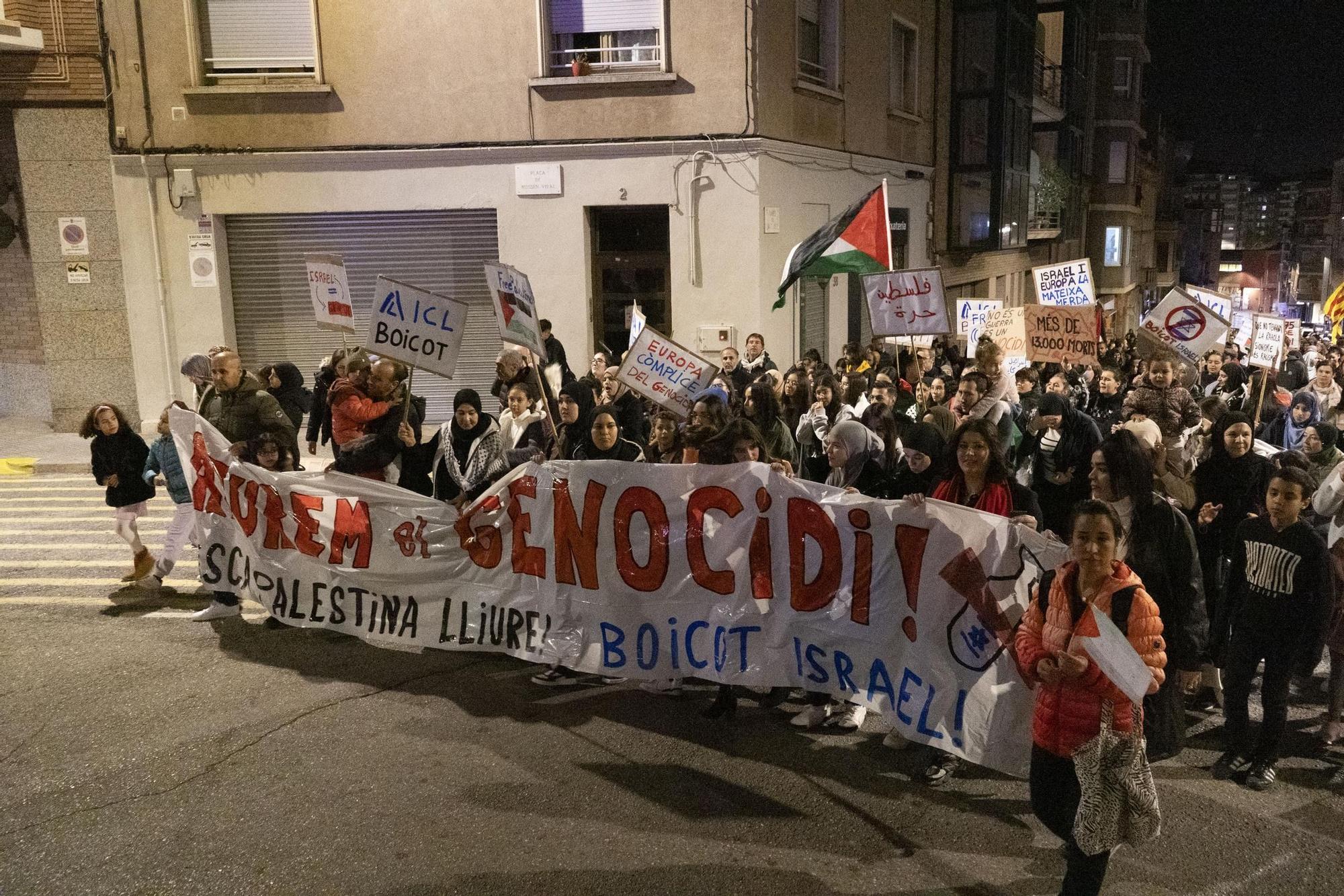 Les imatges de la manifestació a favor de Palestina a Manresa