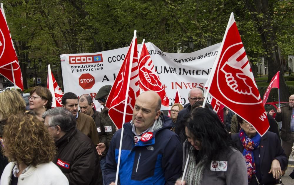 Manifestación de los sindeicatos contra la siniestralidad laboral