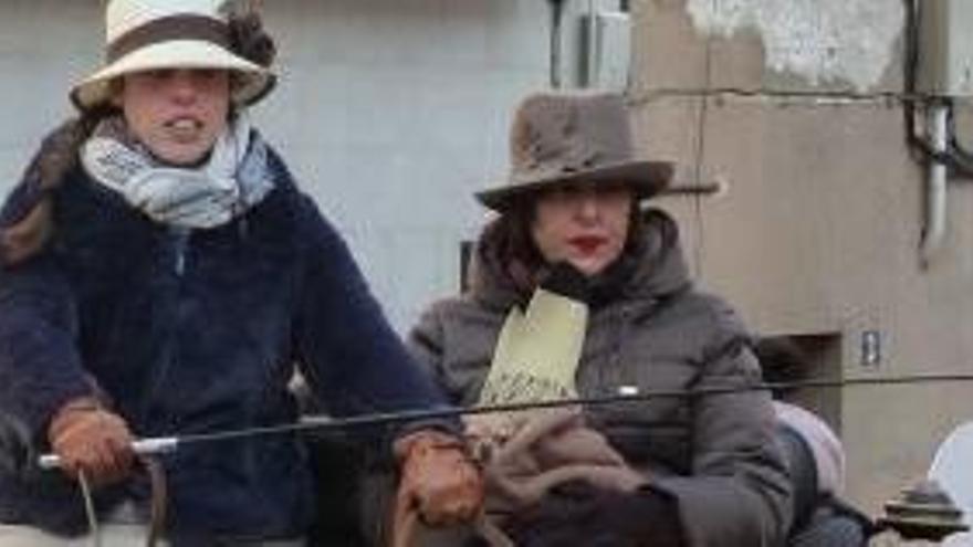 Participants a la passada dels Tres Tombs, ahir