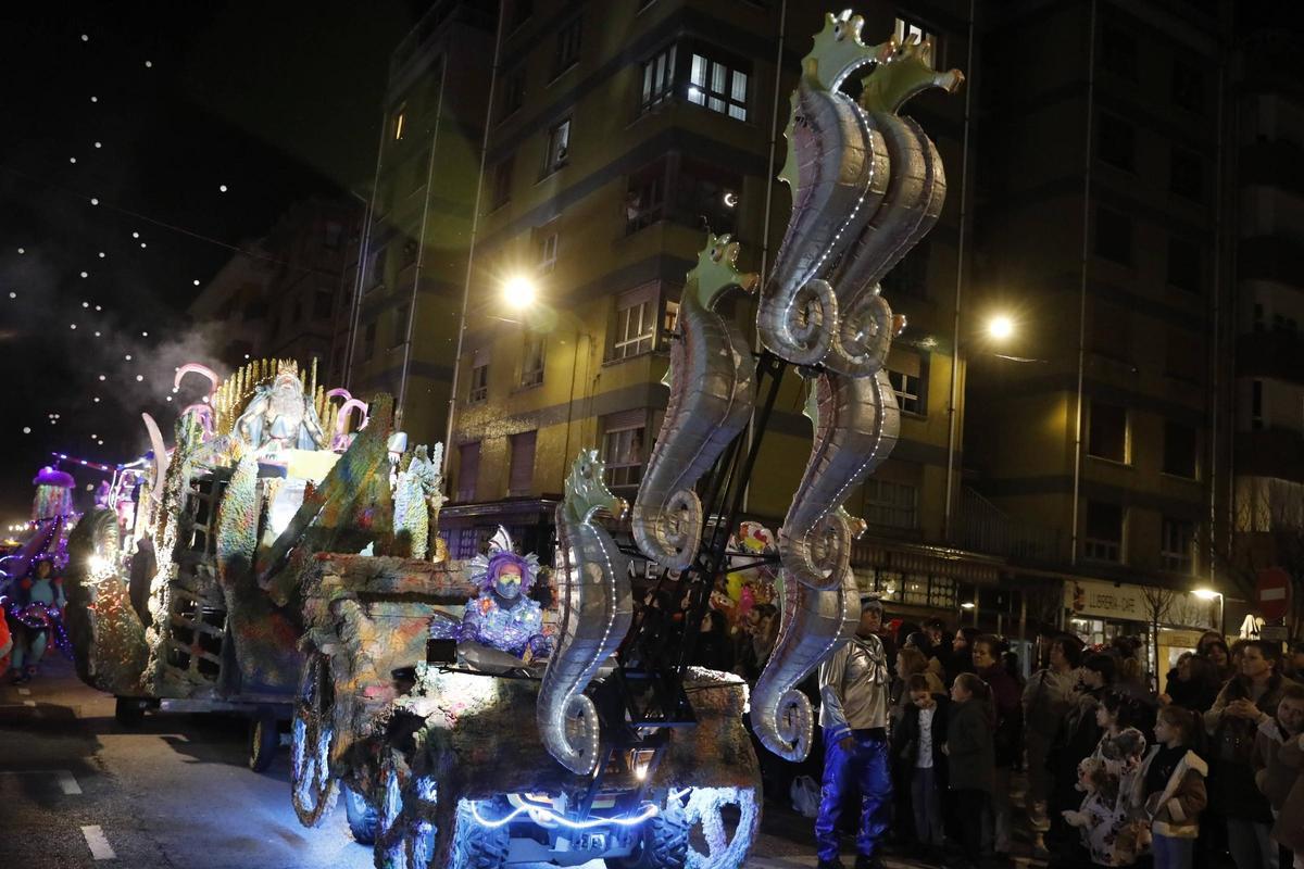 Desfile de carnaval en Mieres.