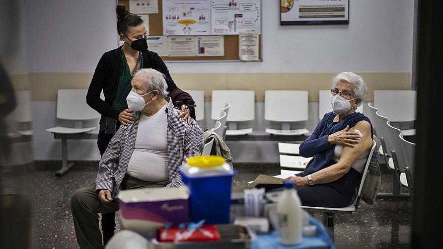 La vacunación tampoco para en Viernes Santo