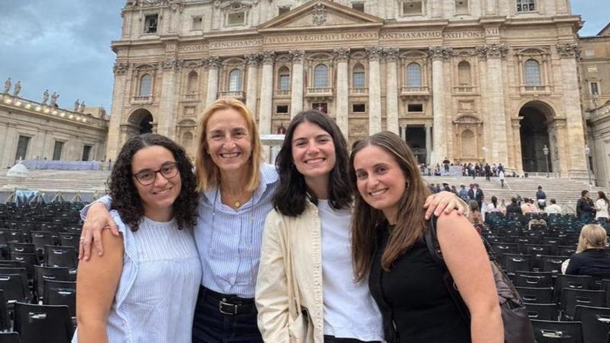 El grupo de baile de Oviedo que vive un día inolvidable junto al Papa: "Fue una emoción tremenda"