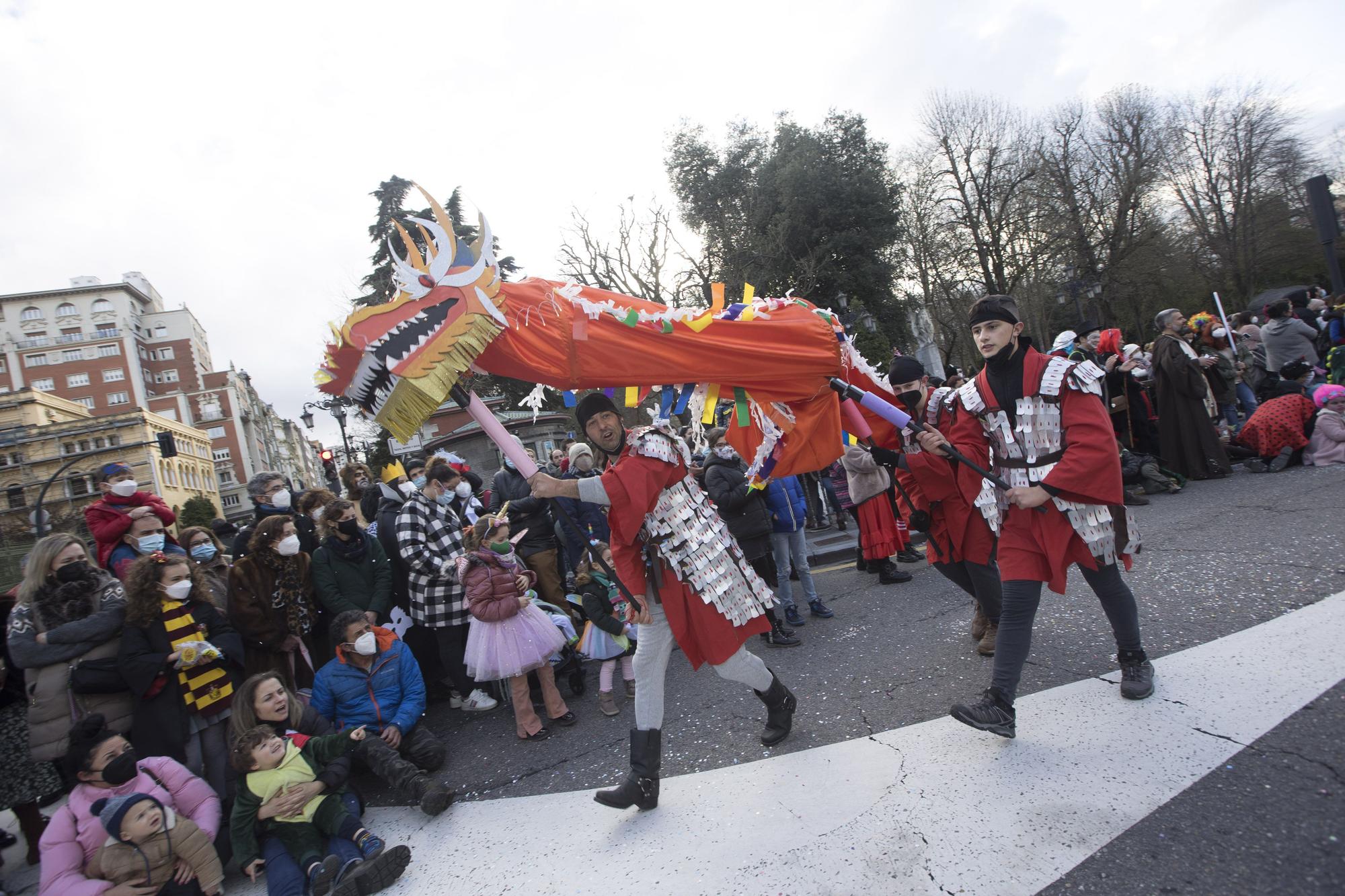 Galería de fotos: Así fue el gran desfile del carnaval en Oviedo