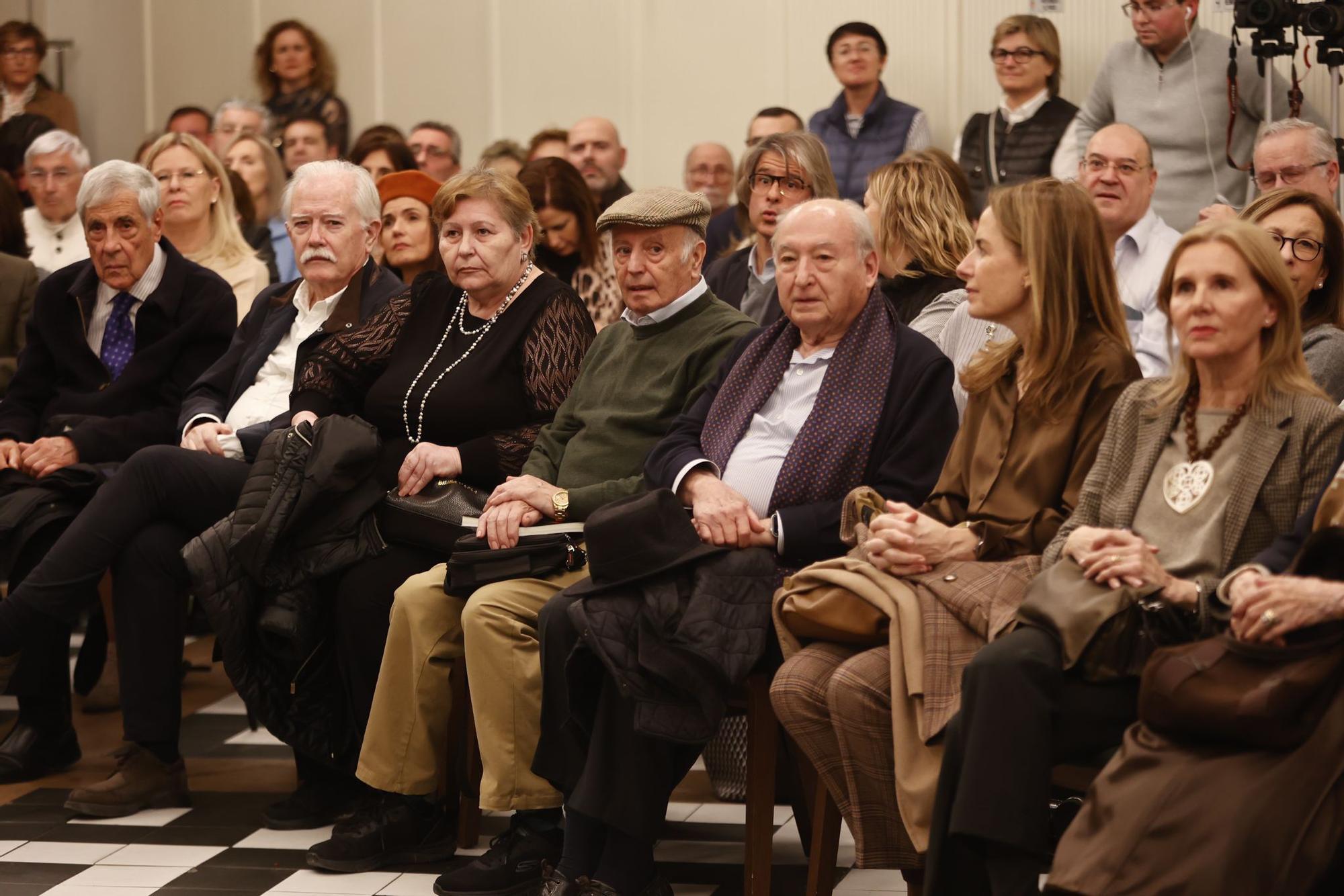Los asistentes a la presentación del libro de Francisco Camps en un hotel de València
