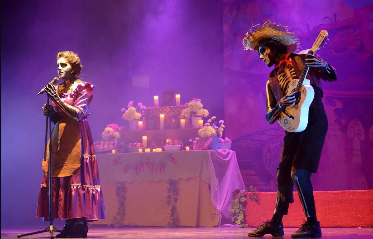 Una escena de &quot;Coco. El Musical&quot;