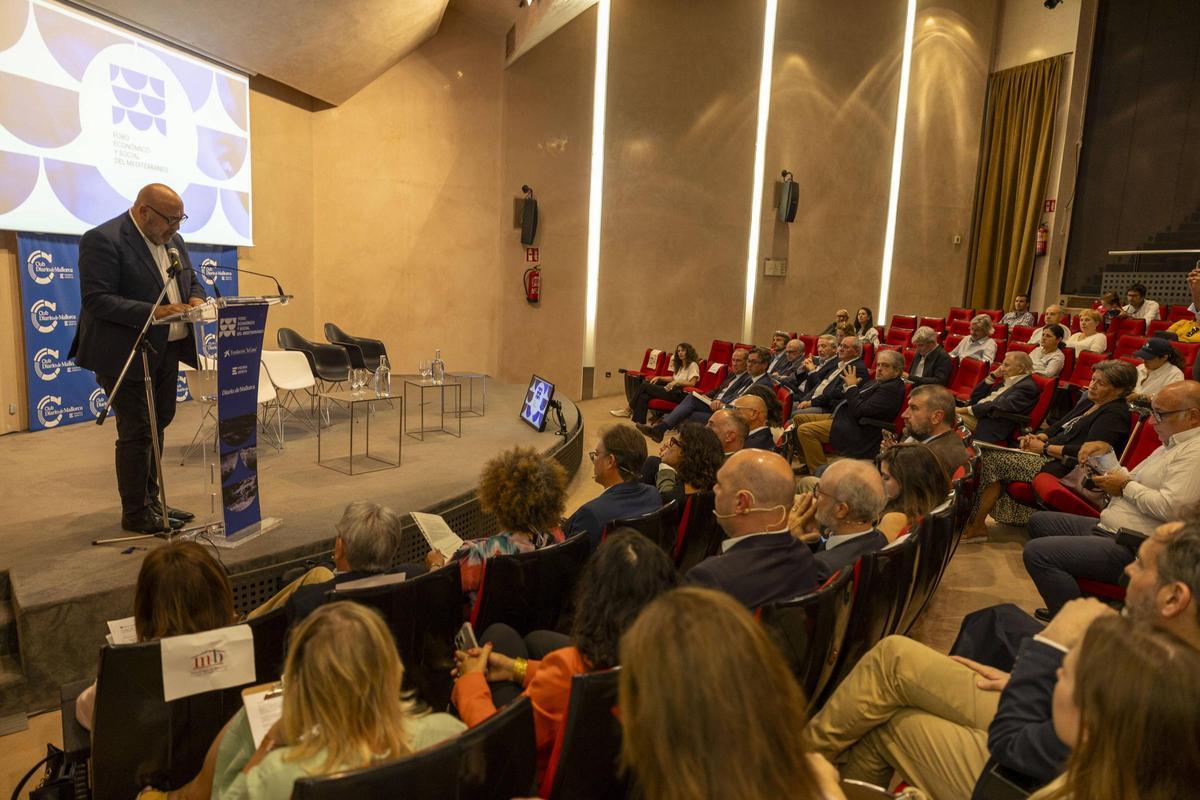 FOTOS | Foro Económico y Social del Mediterráneo: Consejo de turismo y cambio climático