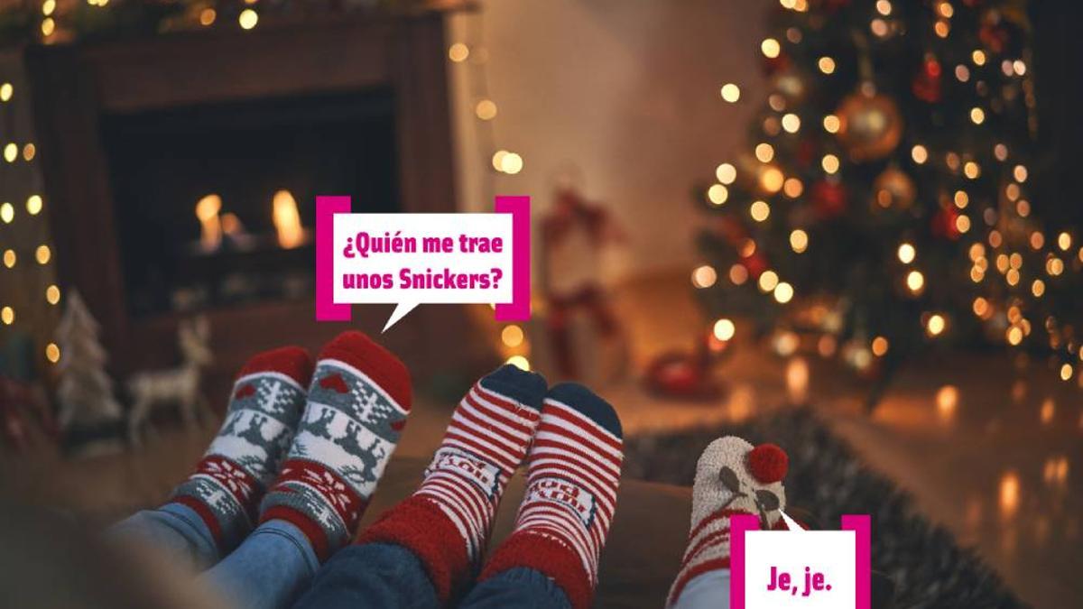 Familia de calcetines navideños