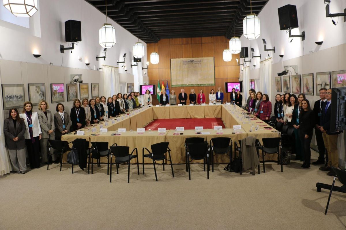 Foro de la presentación del I Informe MUSA en el Parlamento de Andalucía.