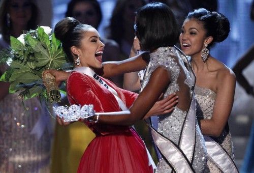 Olivia Culpo superó en el tramo final a la filipina Janine Tugonon y a la venezolana Irene Sofía Esser Quintero y recuperó para Estados Unidos la corona de Miss Universo, 15 años después del último triunfo de su país, cuando en 1997 fue proclamada ga