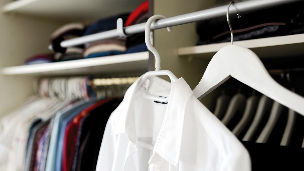 ¿Para qué sirve la moda de pegar un salvaslip en la puerta de tu armario? 6 Merca2.es 2. Uso de fragancias naturales