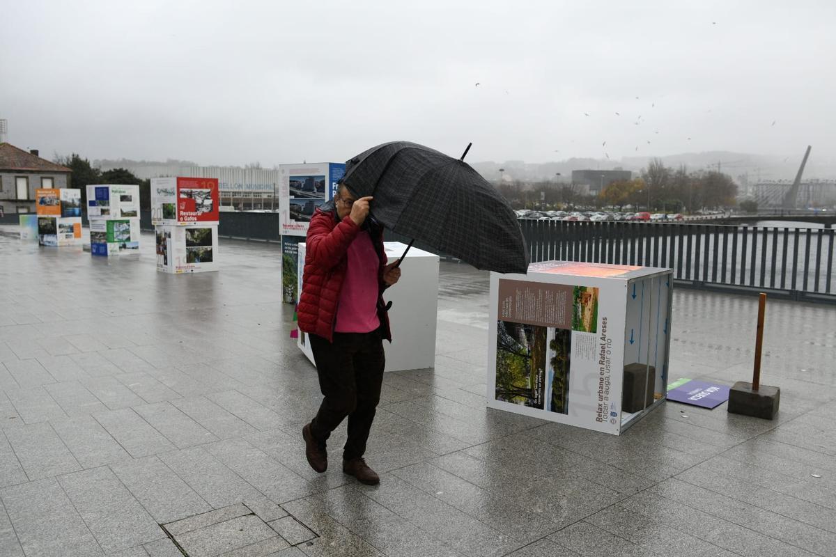 Viento y lluvia presiden la jornada de este lunes