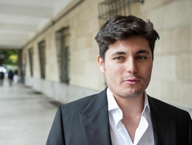 Vito Quiles acude al juzgado y la jueza retira la orden de detención