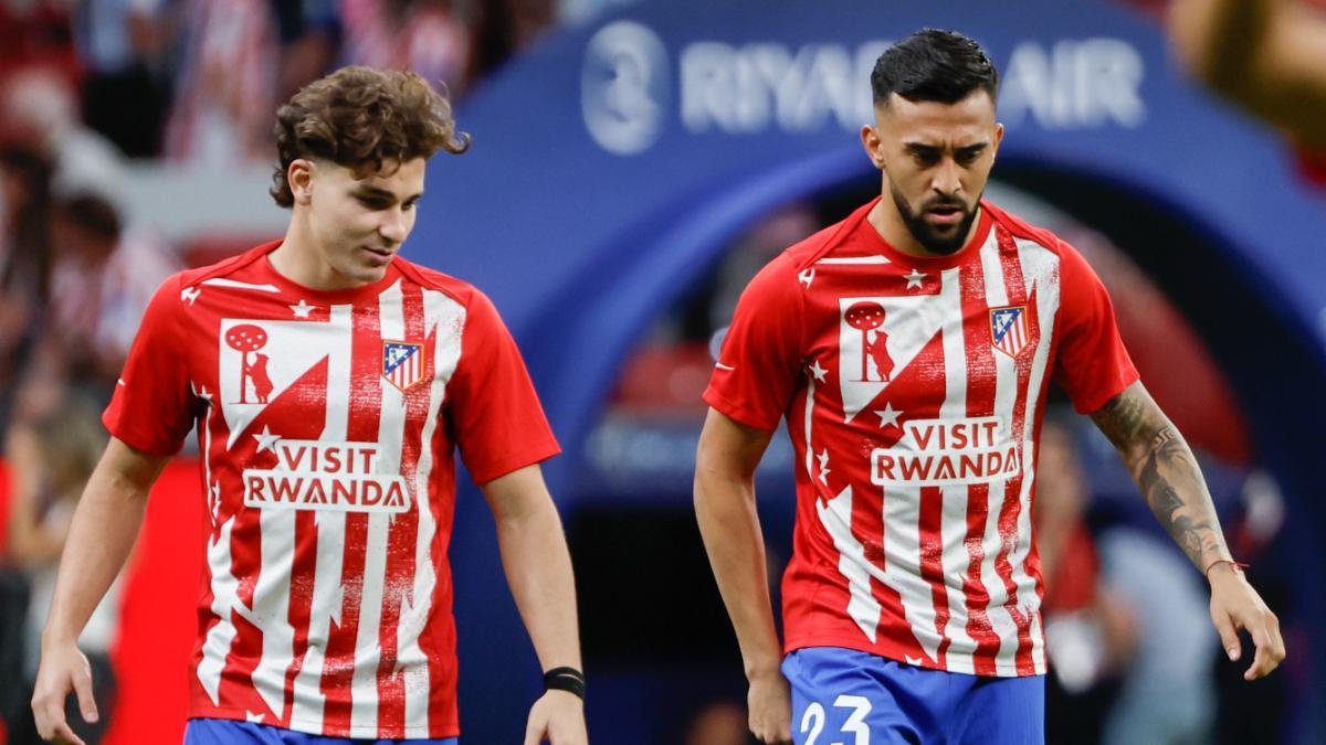 Julián Álvarez, delantero del Atlético de Madrid, es baja ante el Liverpool