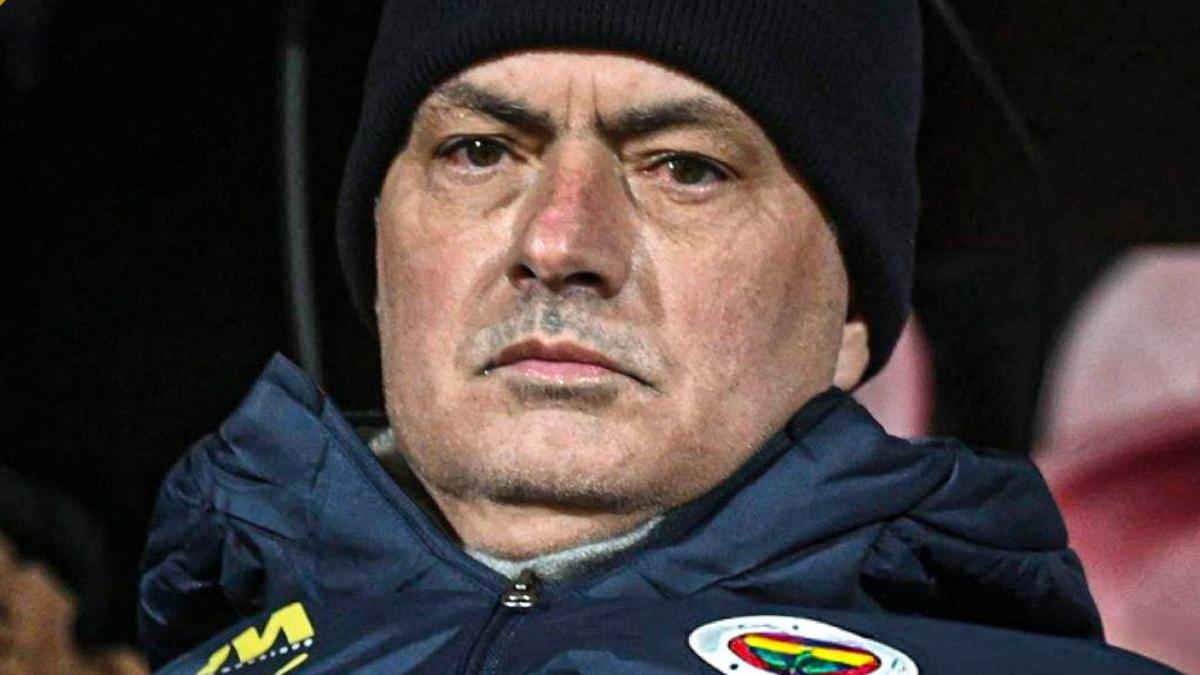 Mourinho: "El banquillo del Galatasaray saltaba como monos"