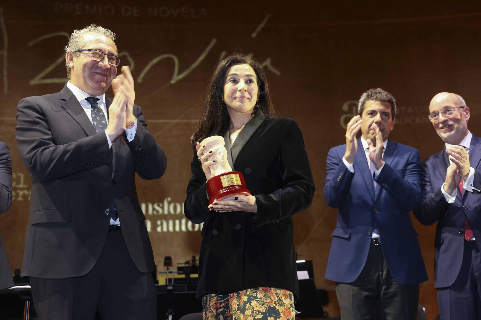 Cristina López Barrio gana el Premio Azorín 2024