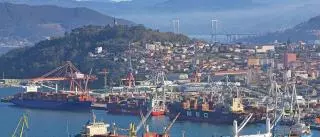 El Puerto de Vigo gana espacio para contenedores en la zona de Vulcano