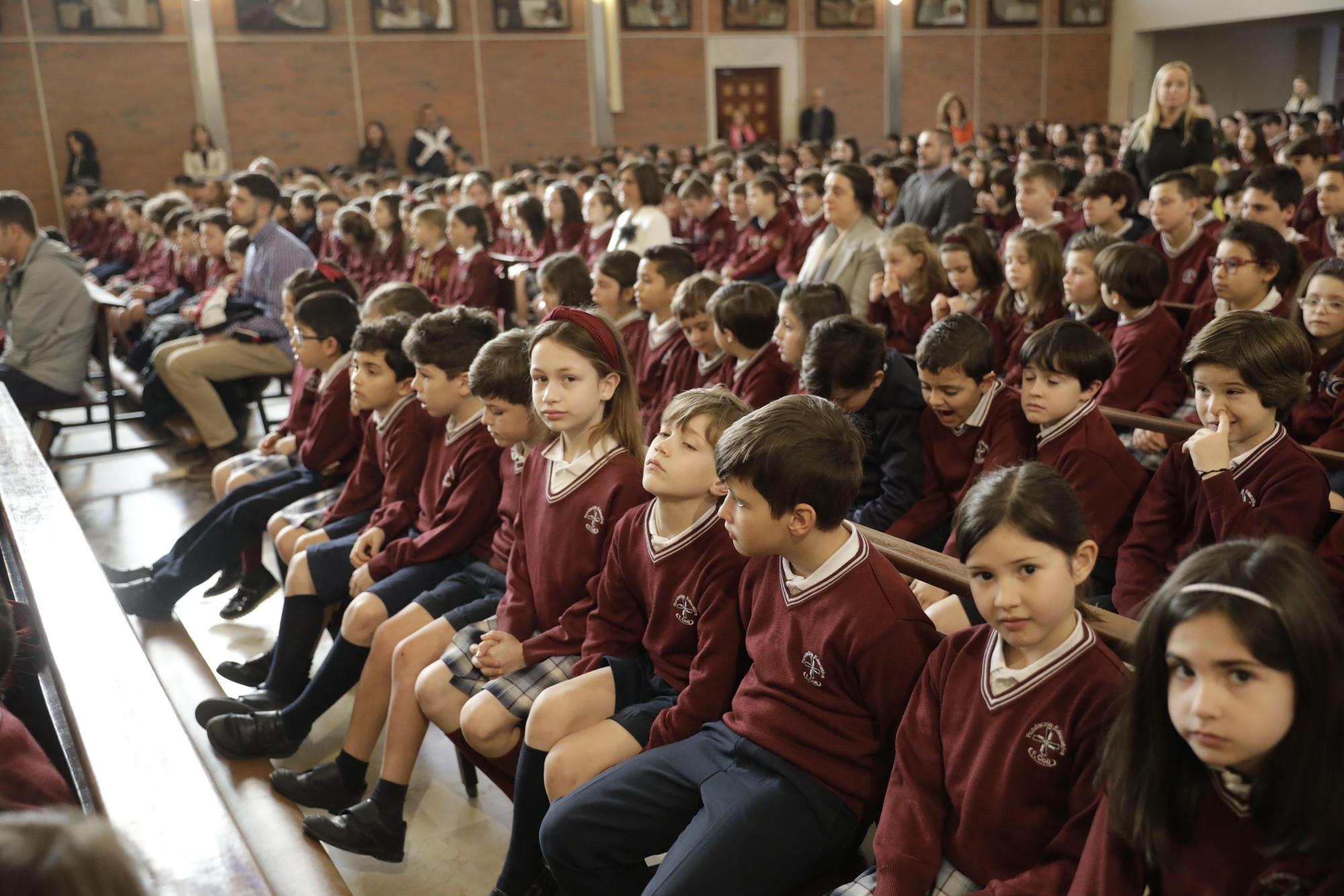 Misa por el centenario del colegio de las Dominicas