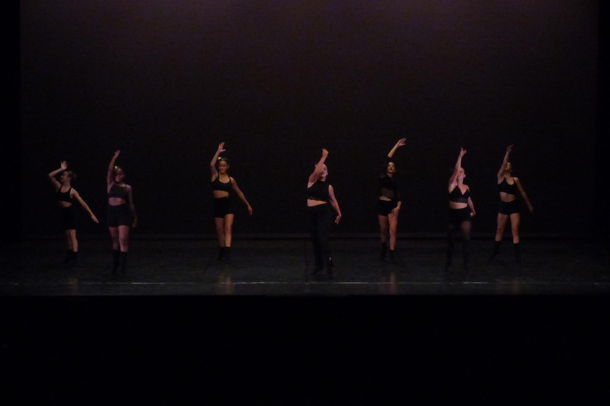 La coreografía de Escuela de Danza Esmeralda per les alumnes de l'Stage Intensiu de l'Escola de Dansa Marta Coll