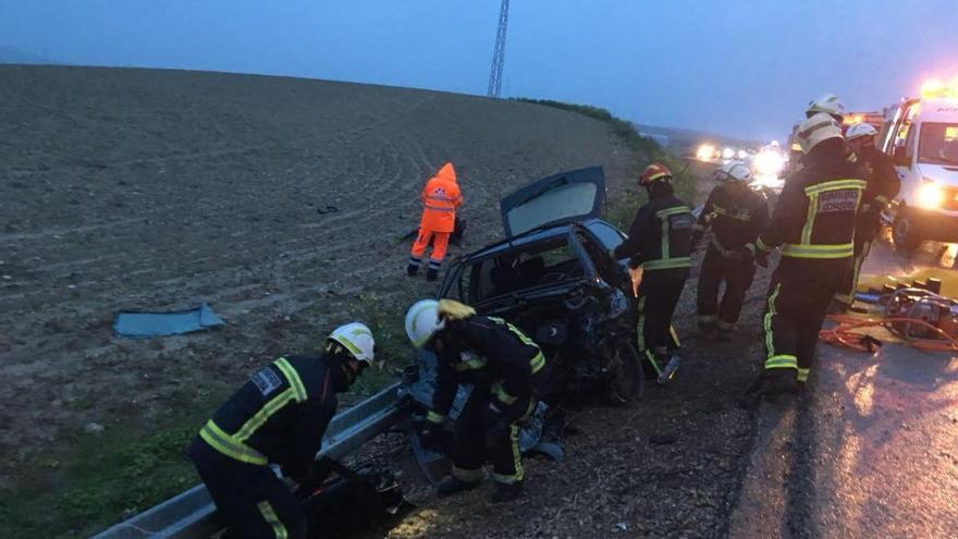 Tres heridos en un accidente en la N-432 en Obejo