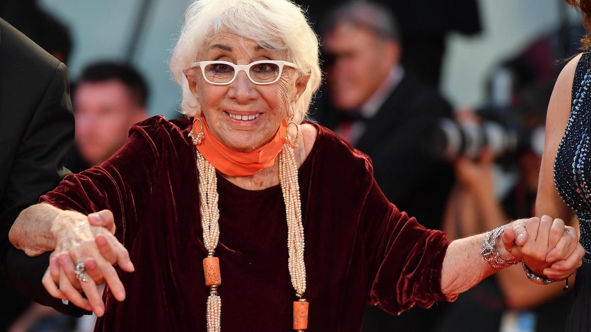 Muere la cineasta italiana Lina Wertmüller a los 93 años.