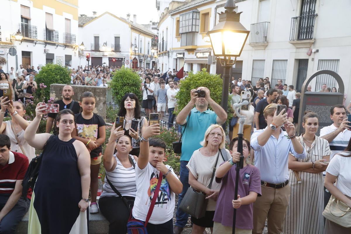 San Lorenzo Mártir recorre las calles de Córdoba en su tradicional procesión de agosto San Lorenzo Mártir recorre las calles de Córdoba en su tradicional procesión de agosto