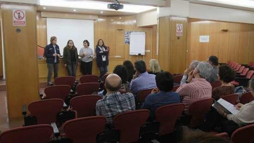 Asamblea de médicos de Primaria de Ourense de ayer. // I. Osorio