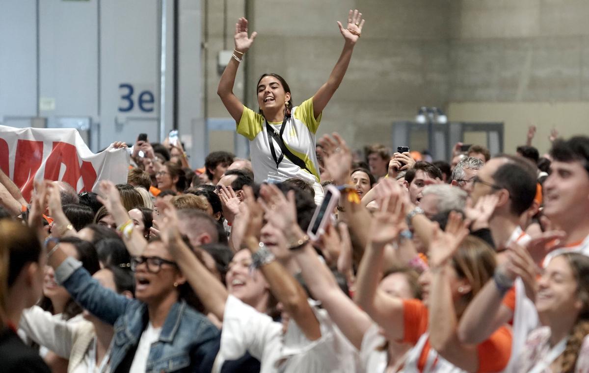 Encuentro del papa León XIV con voluntarios en Ifema.