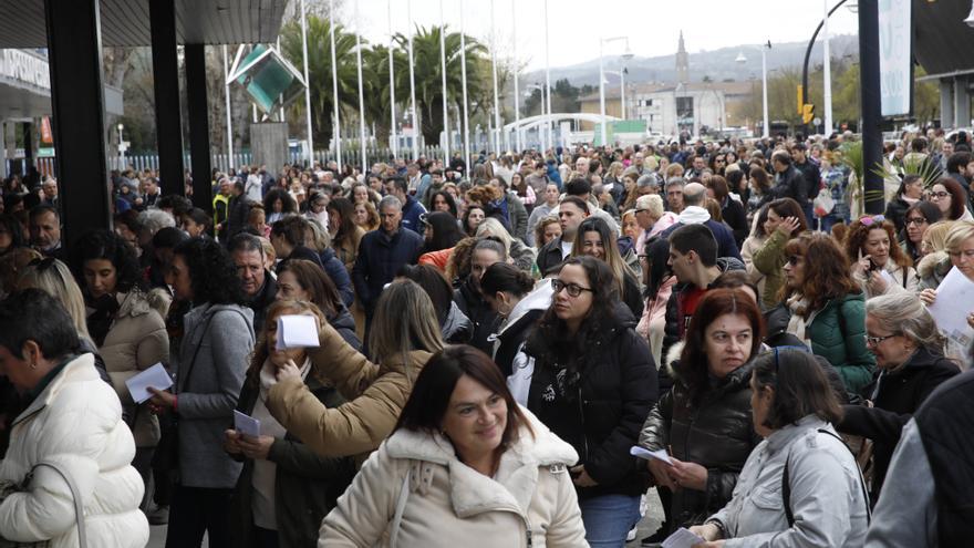 Más de 5.200 opositores se examinan para una de las 37 plazas de celador del Sespa: &quot;Fue rebuscado, iban a pillar&quot;