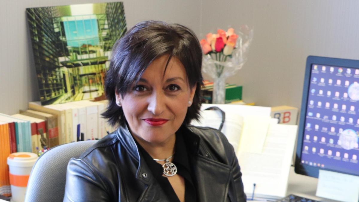 Esta iniciativa está liderada por la profesora de Derecho, Lola Cano.