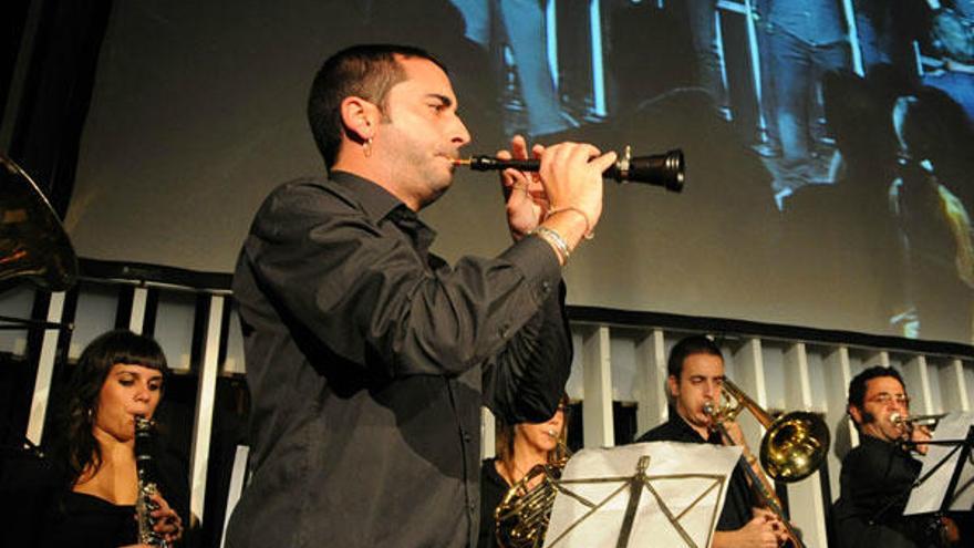 Ontinyent premia el 9 d&#039;Octubre al músico Miquel Gironès, el filólogo Francisco Ferrero y a Lligam