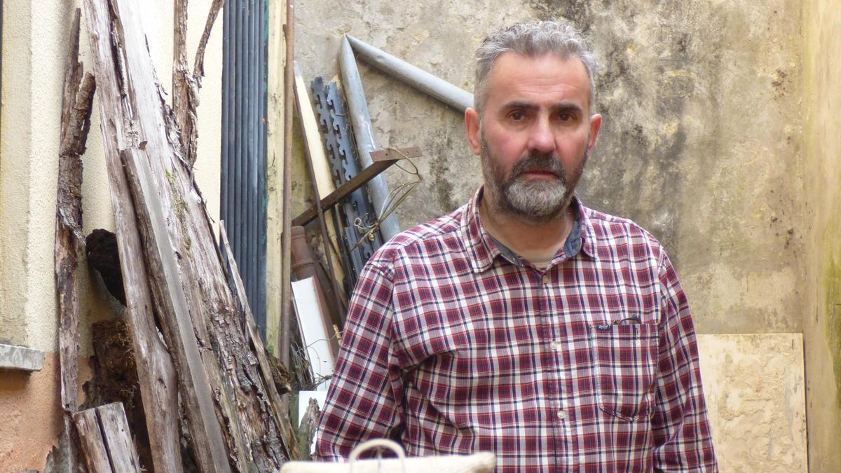 Lucas Santiago con la joya en chosco.