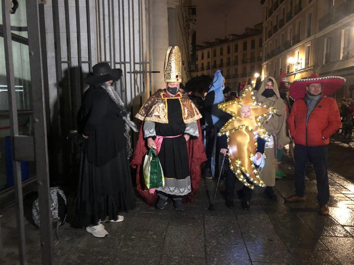 Los disfraces de los asistentes de la Lotería de Navidad