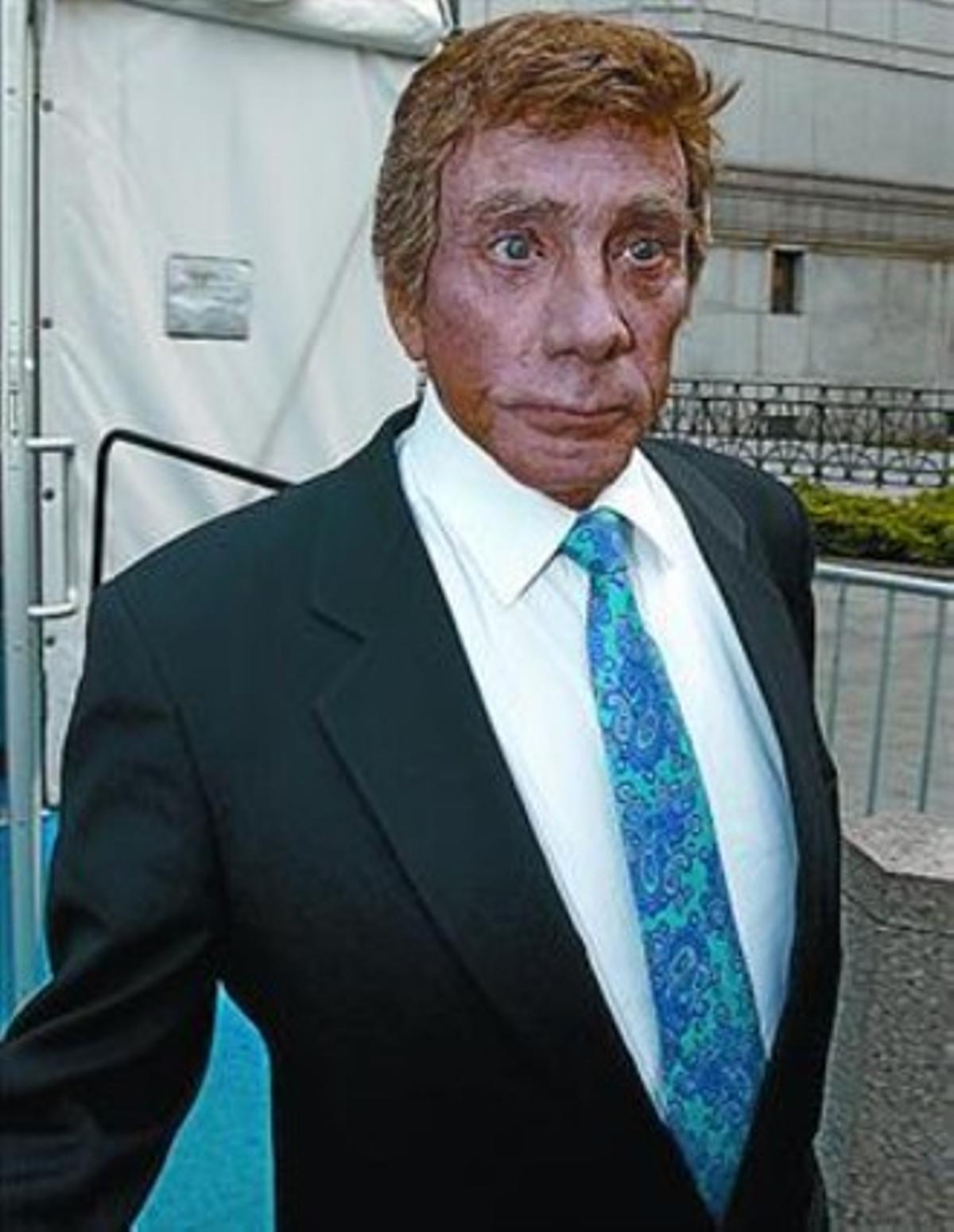 Bob Guccione, el 2002.