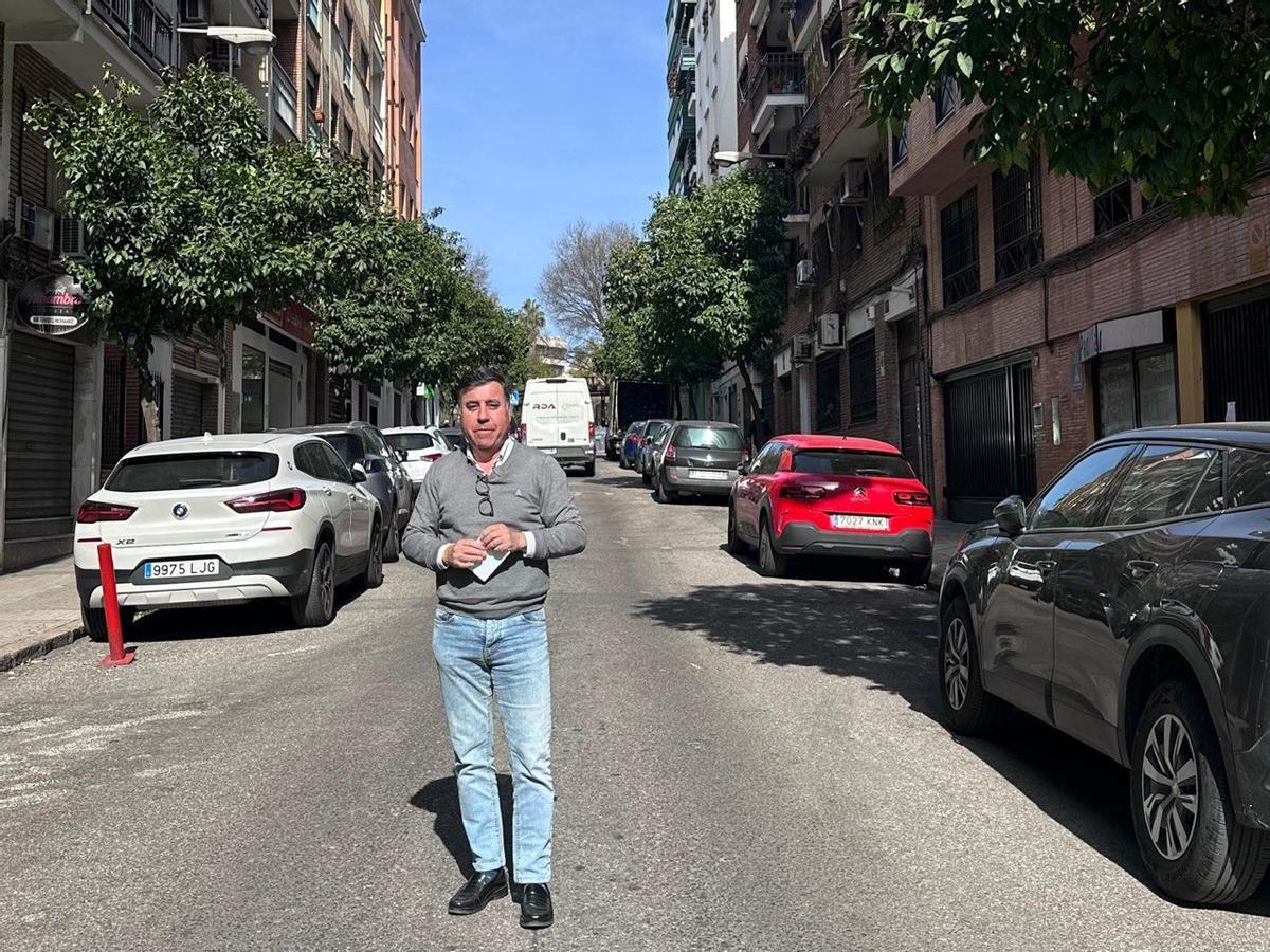 Miguel Ruiz Madruga en la calle Marruecos de Ciudad Jardín.