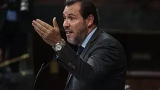 Óscar Puente, insultado en el AVE: "Vete a chupársela a Puigdemont"