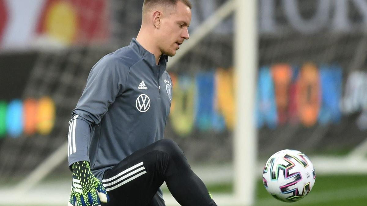 Ter Stegen, en un entrenamiento de la selección alemana.