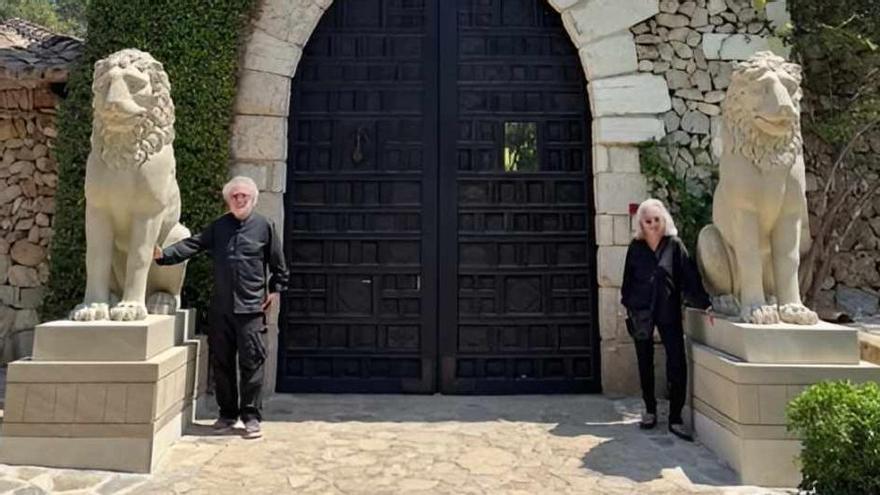 Sa Bassa Blanca expone las primeras réplicas de los leones de Arsenale en España