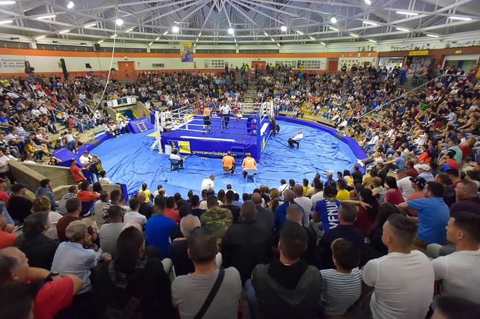 Velada de boxeo en La Gallera