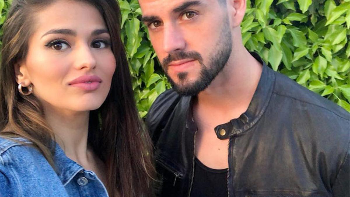 Selfie de la actriz Sara Sálamo y el futbolista Isco Alarcón