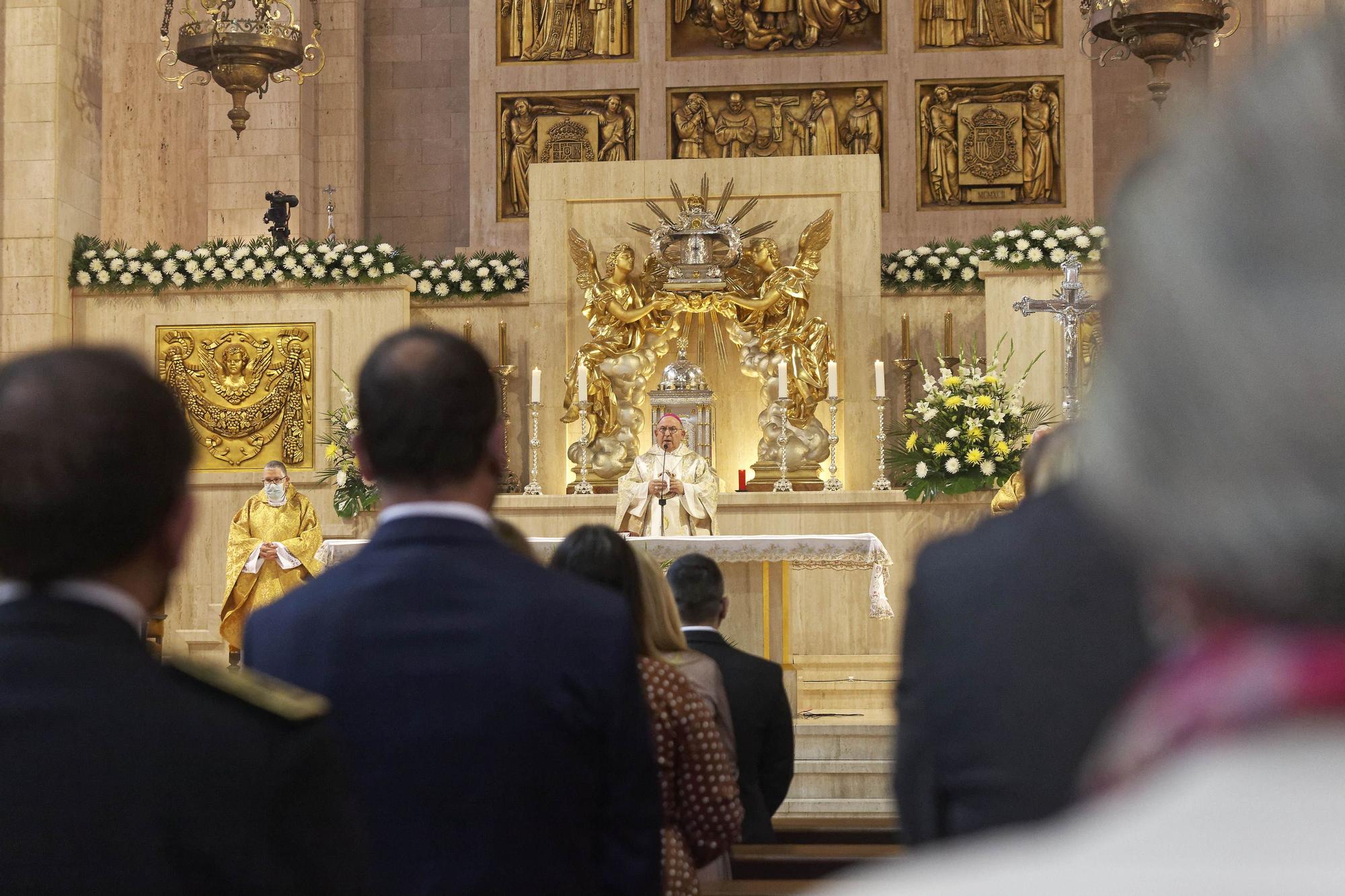 Día de Sant Pasqual en Vila-real, con misa y 'Xulla' en la intimidad