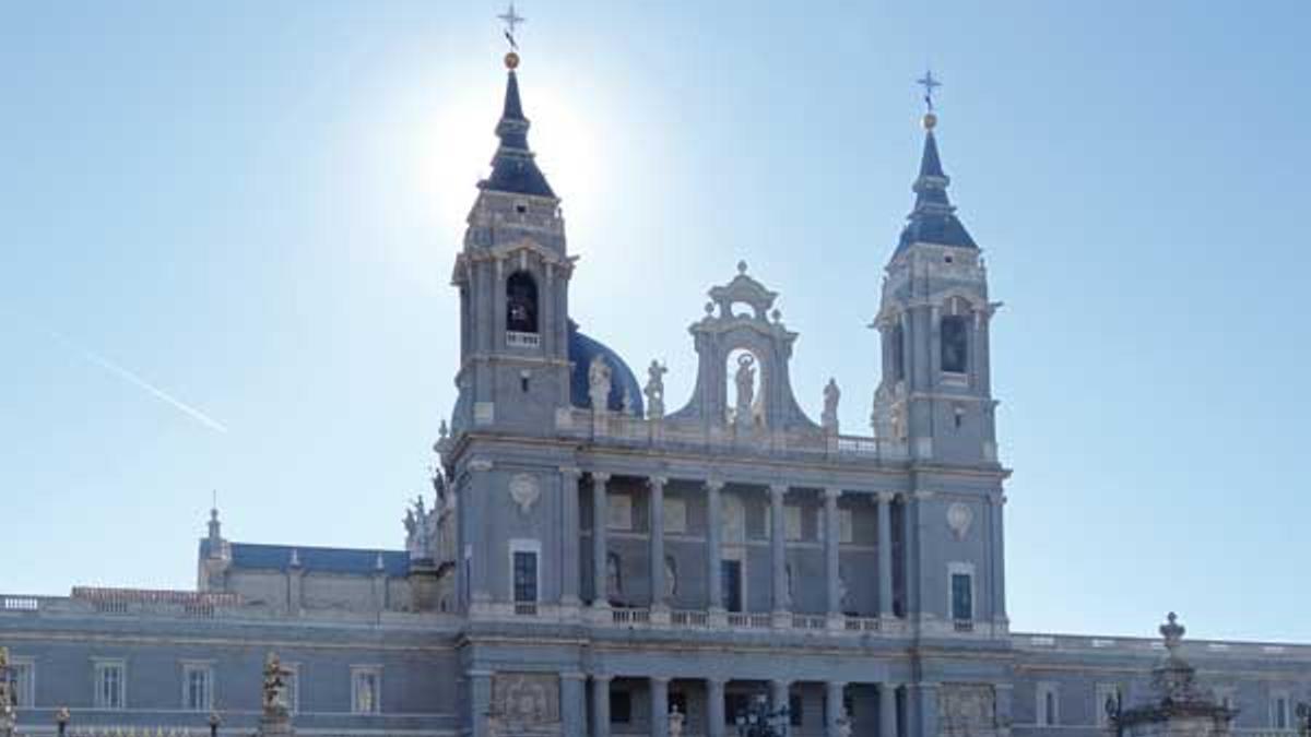 En la foto se ha aumentado ligeramente la saturación del azul y se ha aplicado una máscara de enfoque.