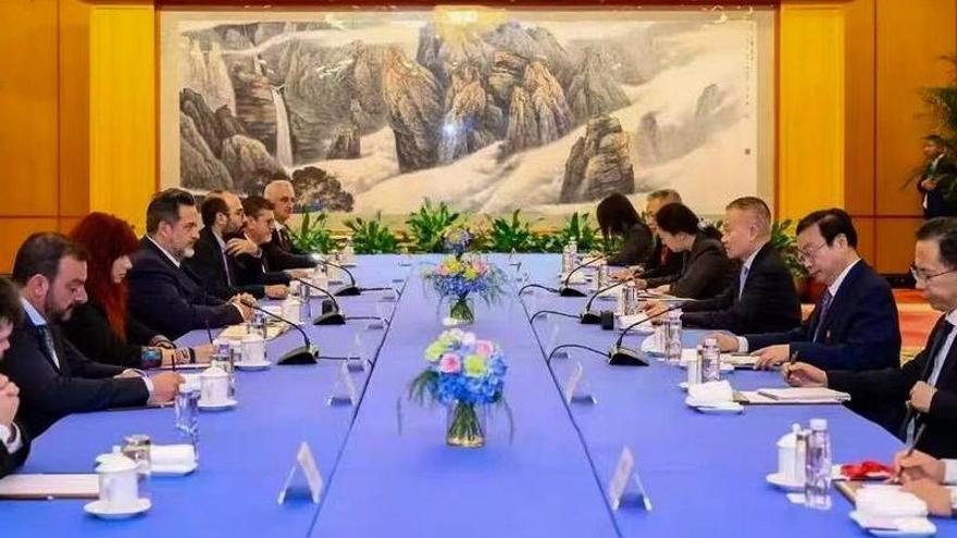 Tecnología, videojuegos y energía, los sectores económicos que está conociendo el alcalde de Mieres en su viaje a China