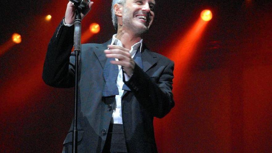 Sergio Dalma retrasa su concierto al año que viene