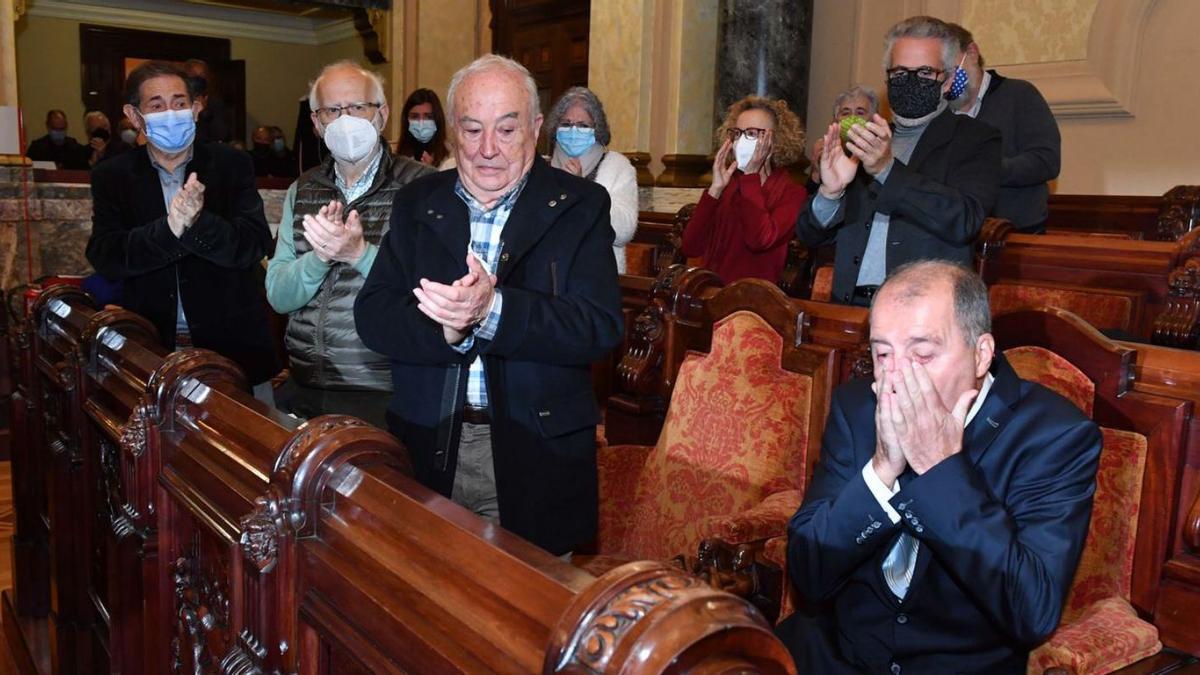 El nieto de Martín Ferreiro, José Luis Alamán, se emociona durante el acto de homenaje.   | // VÍCTOR ECHAVE