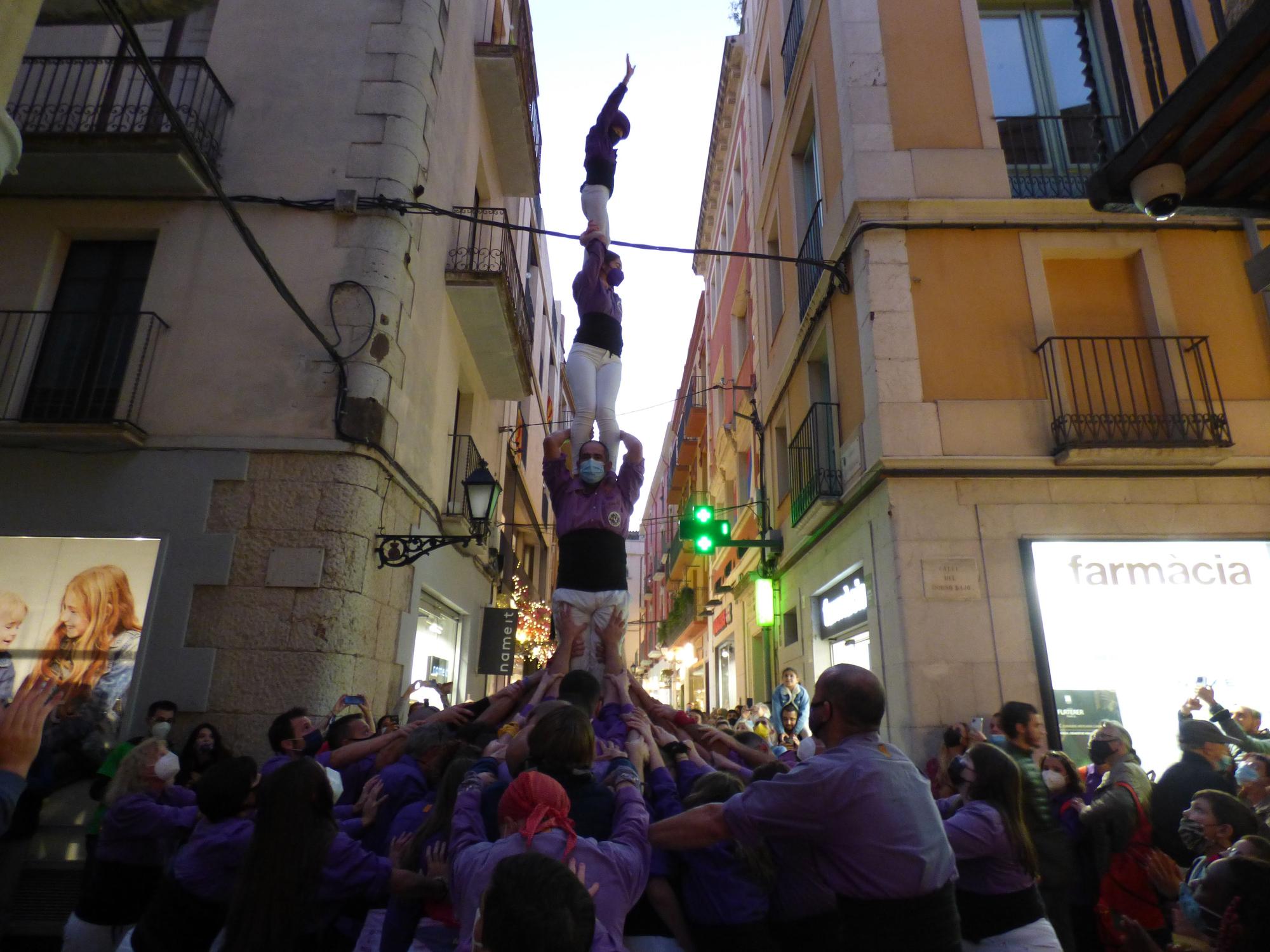 La Colla Castellera de Figueres torna a la plaça de l’Ajuntament després d’un any i mig