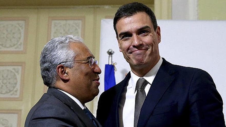 António Costa y Pedro Sánchez, en Lisboa.