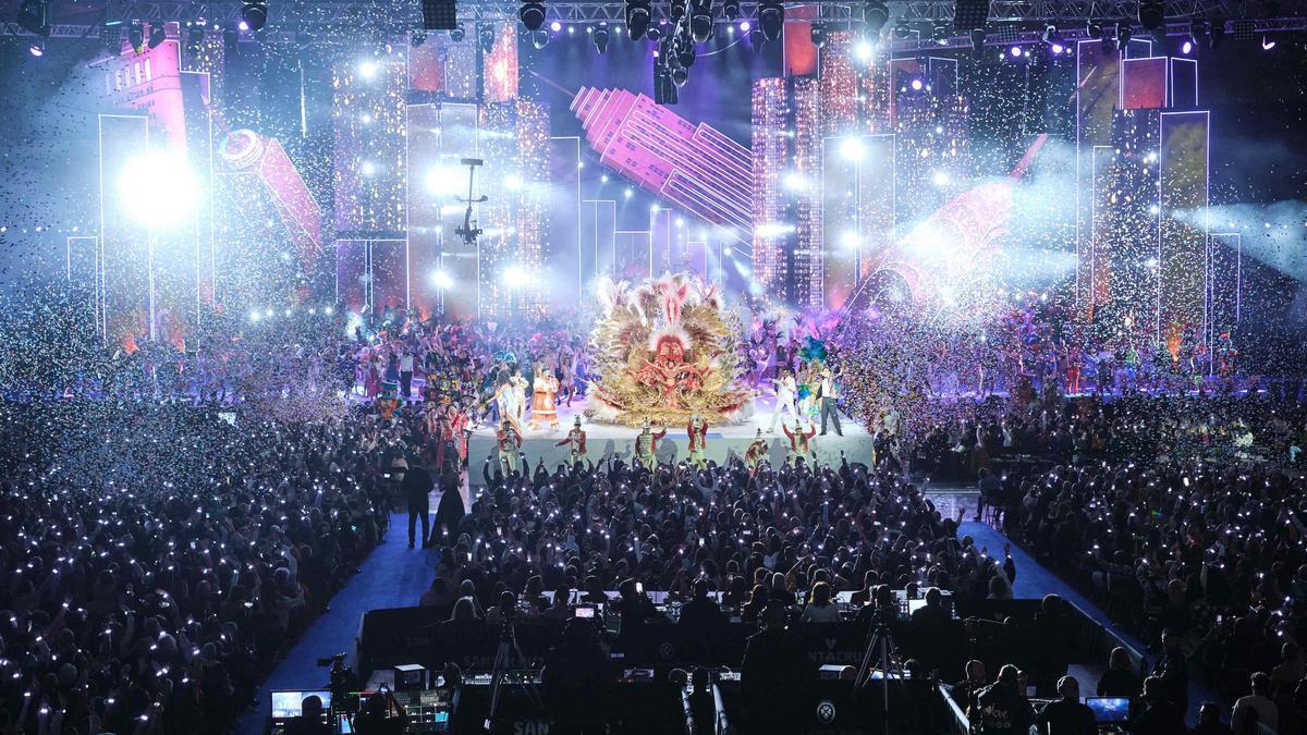 La gala de elección de la reina del Carnaval de 2023, la última que dirigió Enrique Camacho en la etapa anterior.
