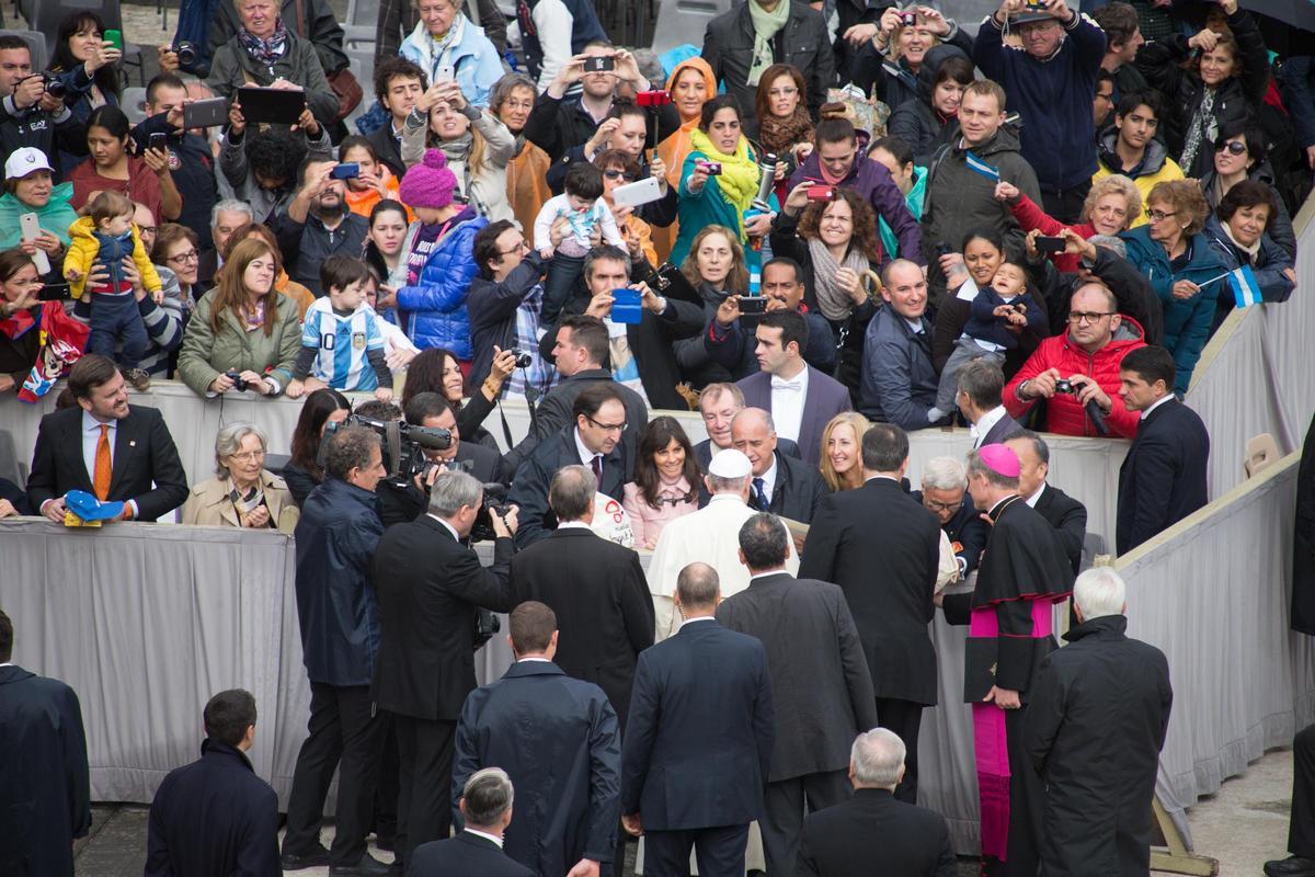 Las Ciudades Teresianas invintaron al papa a peregrinar a España