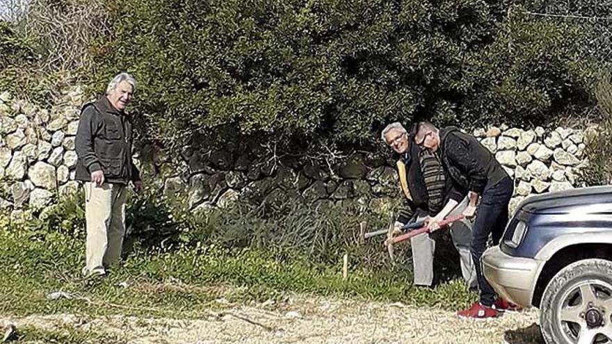 Vecinos de la zona de Roqueta de Maria de la Salut han expresado su preocupaciÃ³n por el proyecto.